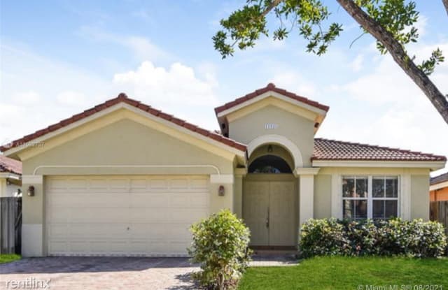 11108 SW 243rd Ln - 11108 Southwest 243rd Lane, Princeton, FL 33032