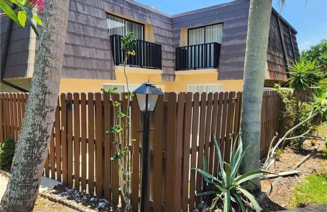 595 N Tropic Lane unit: 1A photos photos