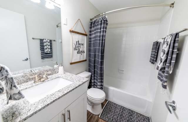 Governor Square Apartments Gallery 4