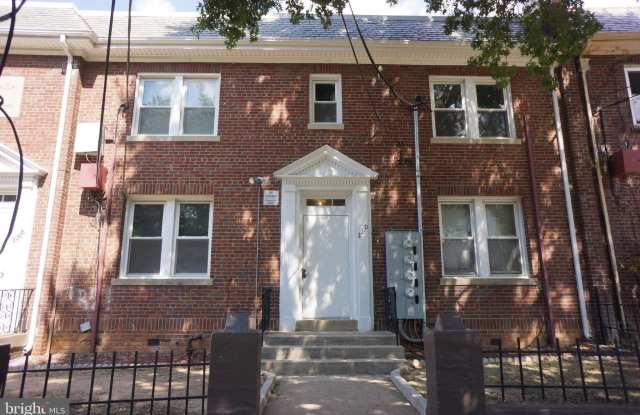 2210 NICHOLSON STREET SE - 2210 Nicholson Street Southeast, Washington, DC 20020