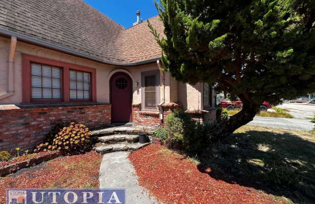 Charming 3 Bedroom, 1.5 Bathroom close to Downtown and Westside Santa Cruz photos photos
