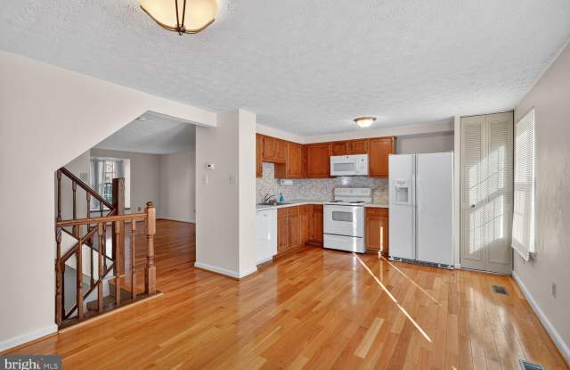 7682 MANDAN Road Gallery 4