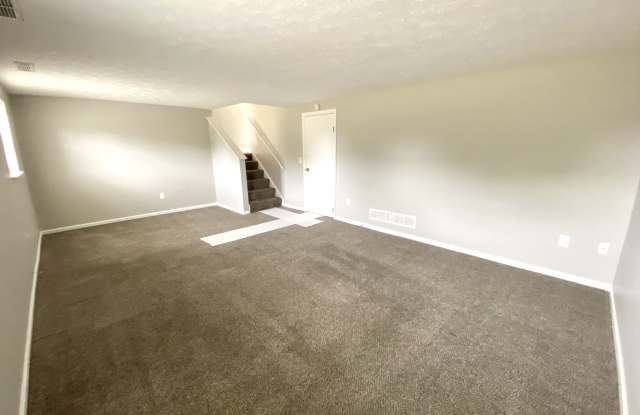 2047 Zircon St Ne photos photos