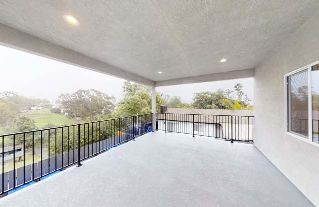 Remodeled 3BD/1BA!! Private Deck photos photos