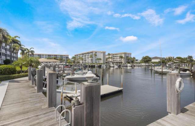 911 Gardenia Drive E photos photos