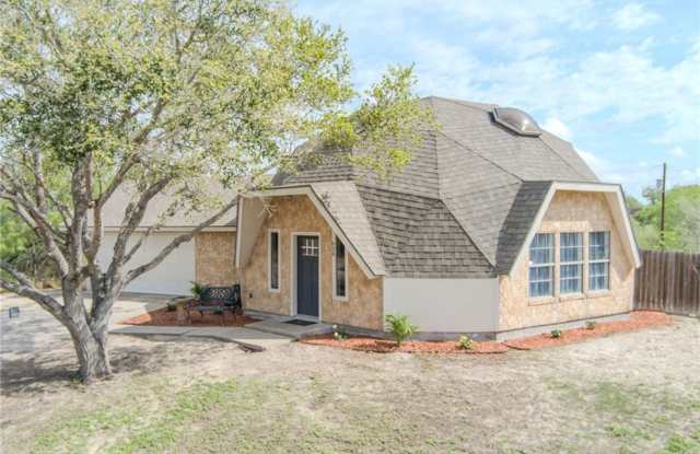 One-of-a-Kind Dome Home Near Dick Kleberg Park!-Kingsville photos photos