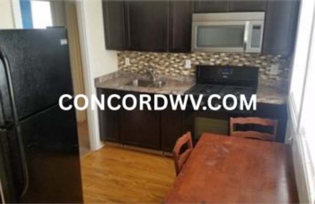 106 Burch St - 4 - 106 Burch Street, Athens, WV 24712