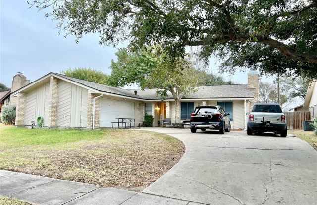 109 San Saba Drive - 109 San Saba Drive, Portland, TX 78374
