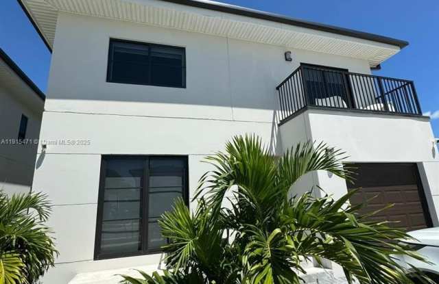 1301 NW 3rd St - 1301 Northwest 3rd Street, Florida City, FL 33034