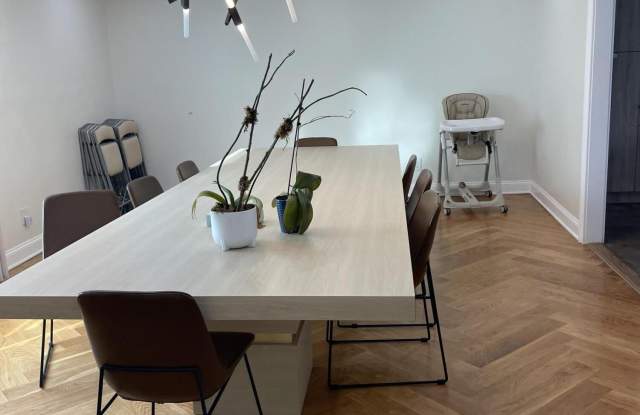 501 Monmouth Place Gallery 3