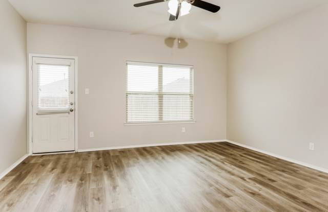 1207 Savannah Ridge Drive Gallery 4