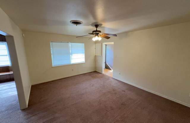 208 Oak, Copperas Cove Gallery 4