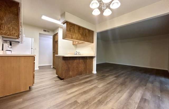6241 Riverside Boulevard Gallery 4