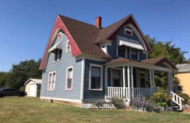 501 N 11th St - 501 1/2 photos photos