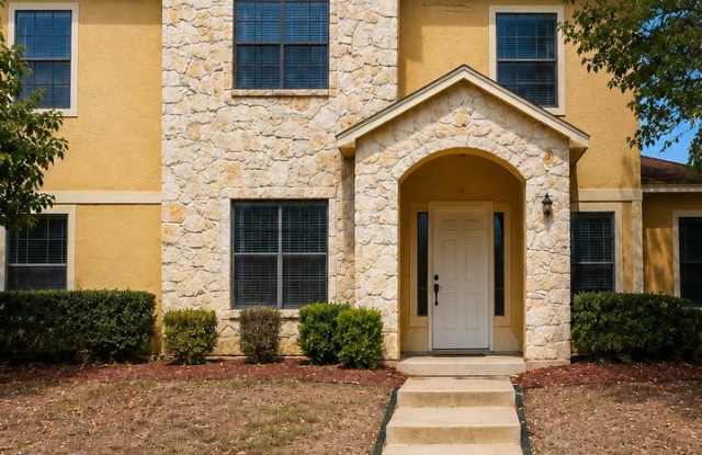 FURNISHED AND EQUIPPED LUXURY TOWNHOME  |  GATED  |  SWIMMING POOL  |  GREAT LOCATION NEAR MEDICAL & USAA  |  BATHROOM IN EVERY BEDROOM PLUS HALF BATH Gallery 3