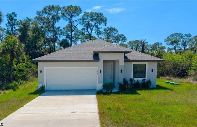 5028 W Tradewinds Circle photos photos