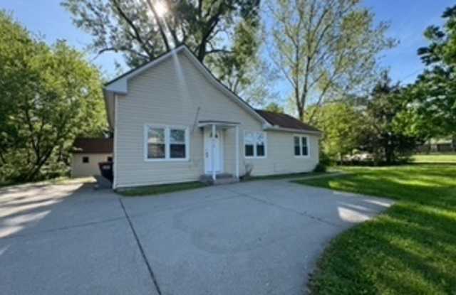 1615 South Jefferson Street - 1615 South Jefferson Street, Kearney, MO 64060 1615 South Jefferson Street - 1615 South Jefferson Street, Kearney, MO 64060