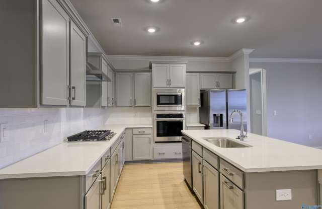 22895 Ansley Drive Gallery 3