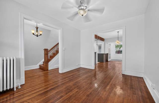 Modern Elegance Meets Historic Charm in Columbia Heights! Home with Private Parking! Gallery 4