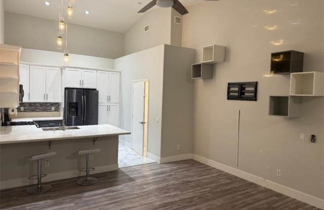 2100 Quarry Ridge Street photos photos