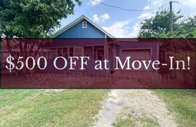 813 E. 2nd St - Spacious 2 Bedroom, 2 Bathroom Home in Corsicana, TX! Move-In Special: $500 OFF! - 813 East 2nd Avenue, Corsicana, TX 75110