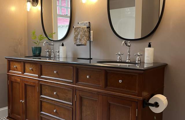 2727 East Bradford Avenue photos photos