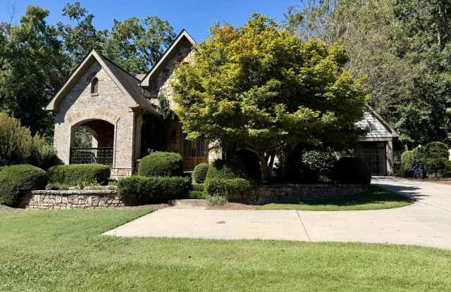 3 BED / 3 BATH BEAUTIFUL HOME IN LONGSTREET HILLS! Gallery 1