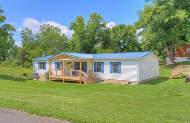 Spacious 3 bedroom home minutes from VT campus - 3121 Hillman Lane, Prices Fork, VA 24060