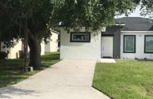 702 Bluebill Pl, Unit A Gallery 4