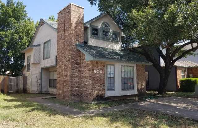 906 Fairbanks Circle - 906 Fairbanks Circle, Duncanville, TX 75137