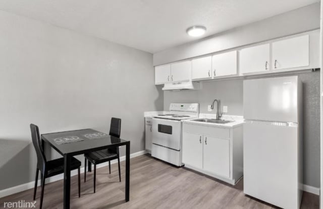 3825  Cambridge St - 3825 Cambridge Street, Paradise, NV 89169