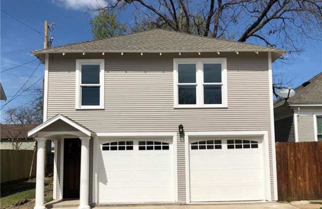 1028 W Baltimore Avenue - 1028 W Baltimore Ave, Fort Worth, TX 76110