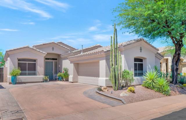 5017 E Kirkland Ave Phoenix, AZ 85054 photos photos