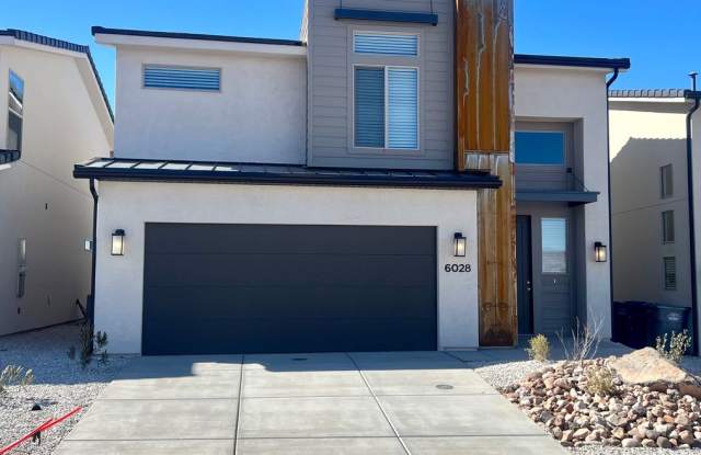 4 Bedroom Home in Desert Canyons - photos photos