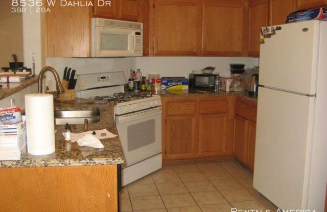 8536 W Dahlia Dr Gallery 3