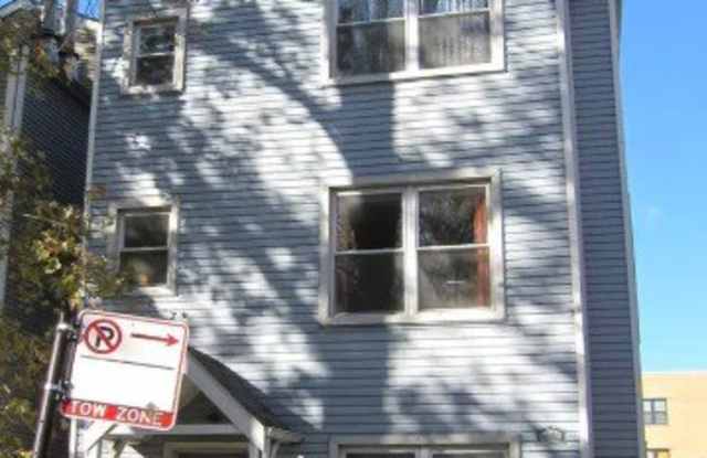 1642 W FLETCHER Street photos photos