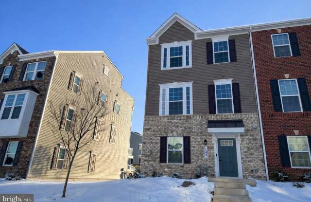 134 SUMMIT POINT Boulevard photos photos 134 SUMMIT POINT Boulevard photos photos