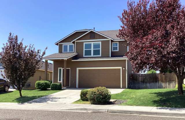 *360 TOUR AVAILABLE!* Two Story House with Gas Fireplace & Fenced Yard! Gallery 1