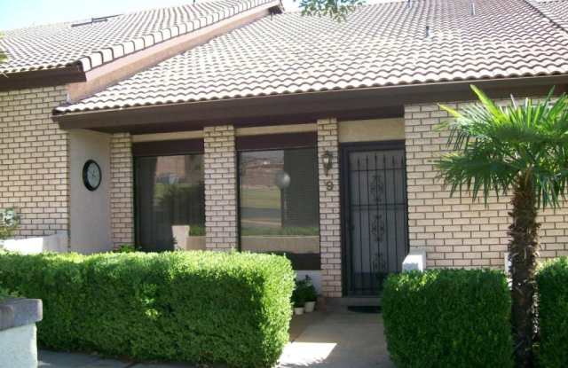 Town Oaks Town Home Gallery 1