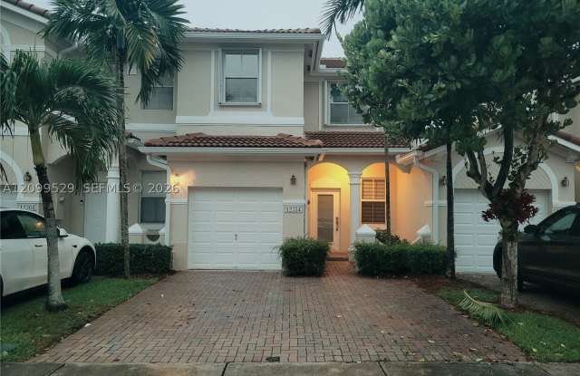 12354 SW 124th Path Gallery 1