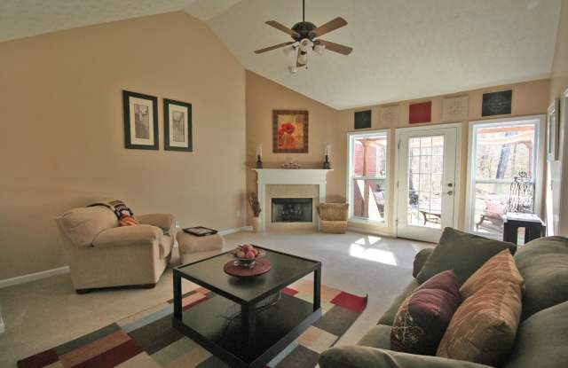 4996 Stone Park Dr Gallery 2