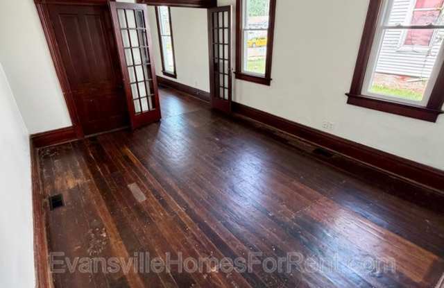 924 Southeast 6th Street - A Gallery 4