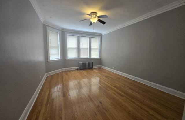 654 East 81st photos photos