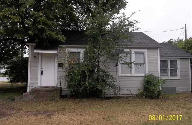 306 S Clay Street S - 306 Clay Street, Ennis, TX 75119
