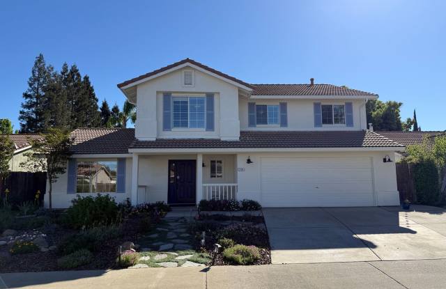 Nicely updated 4-bedroom in Oakdale! photos photos Nicely updated 4-bedroom in Oakdale! photos photos