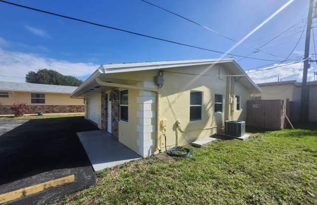 511 N 60th Way Gallery 2