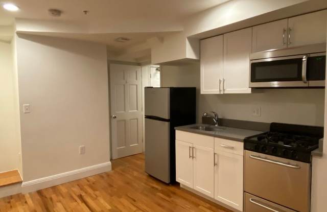 Nicely renovated studio in a prime spot near the Green Line and Allston! photos photos