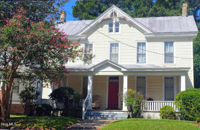 501 N Road Street unit: B - 501 North Road Street, Elizabeth City, NC 27909