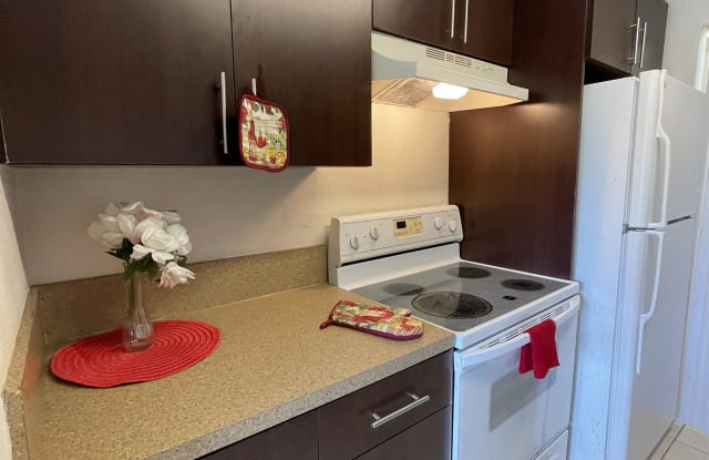 3957 Northwest 87th Ave - 1 photos photos