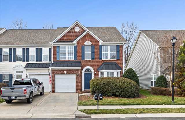 Stunning 3-bed, 2.5-bath end unit with Primary on main in Autumn Cove of Lake Wylie! photos photos